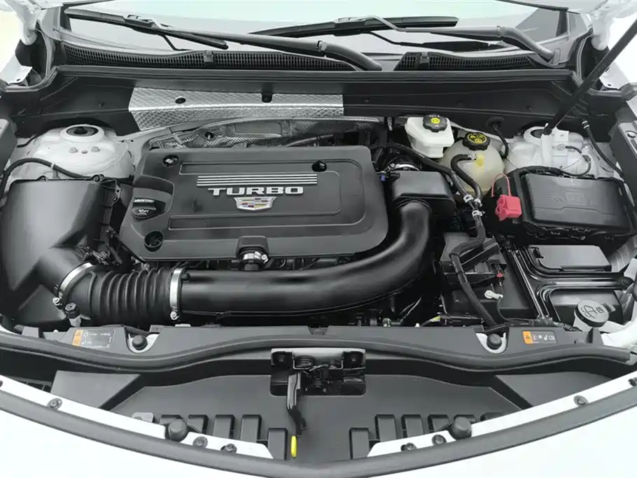 CADILLAC XT4