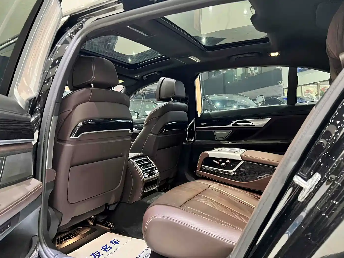 BMW 7 Series 2019 730Li M Sport Package фото 9