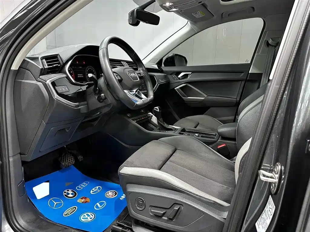 Audi Q3 2022 35 TFSI Fashion Dynamic фото 10