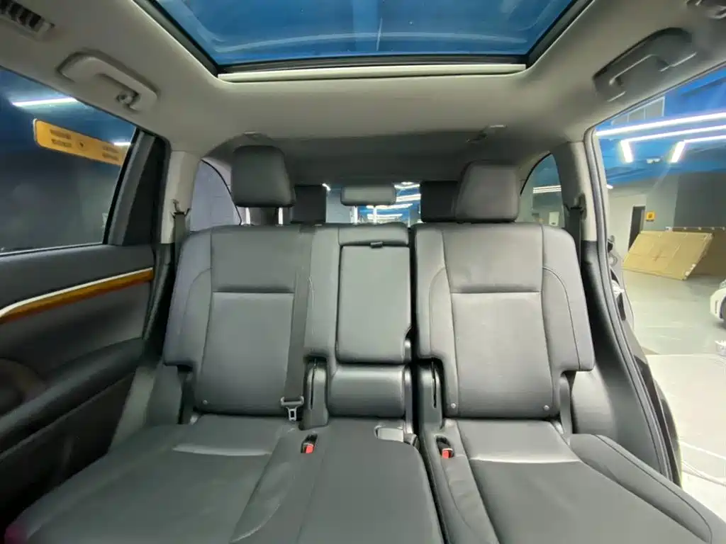 Toyota Highlander 2021 2.0T AWD Luxury 7-Seater фото 24