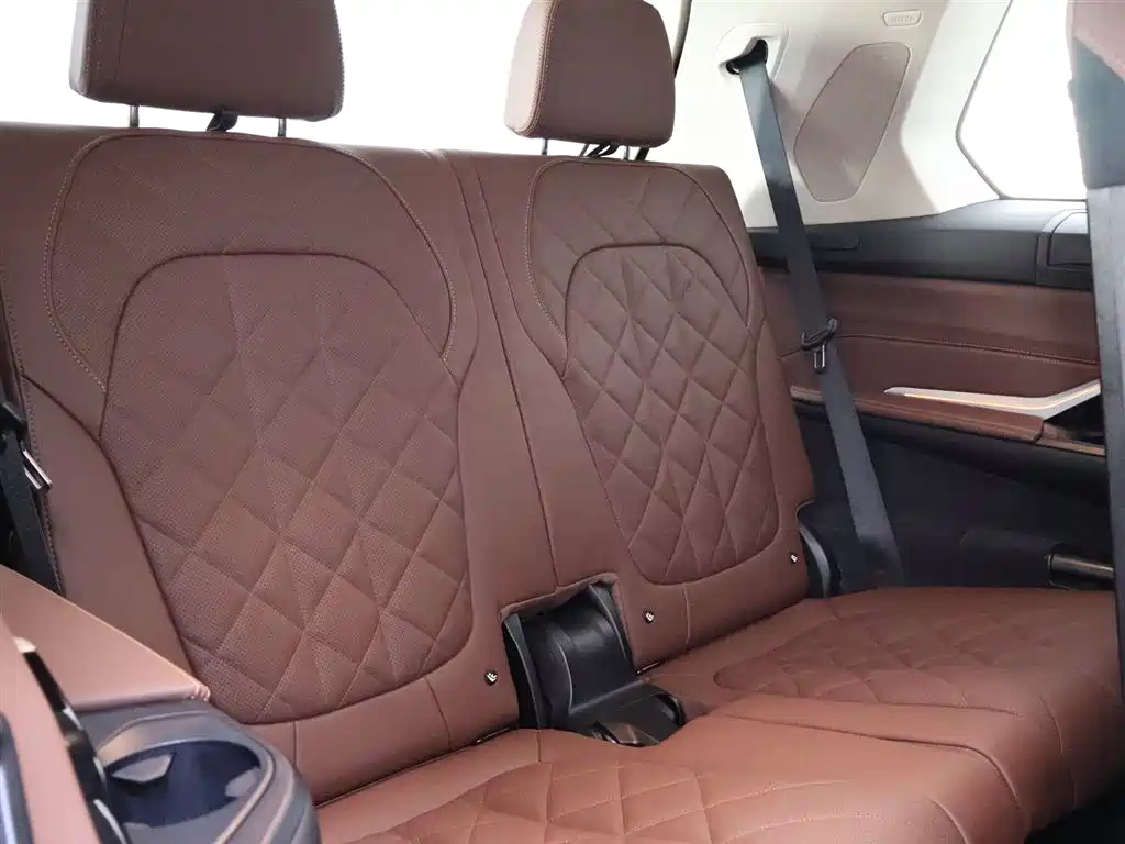 BMW X7 2023 xDrive40i Leading Luxury Package фото 23