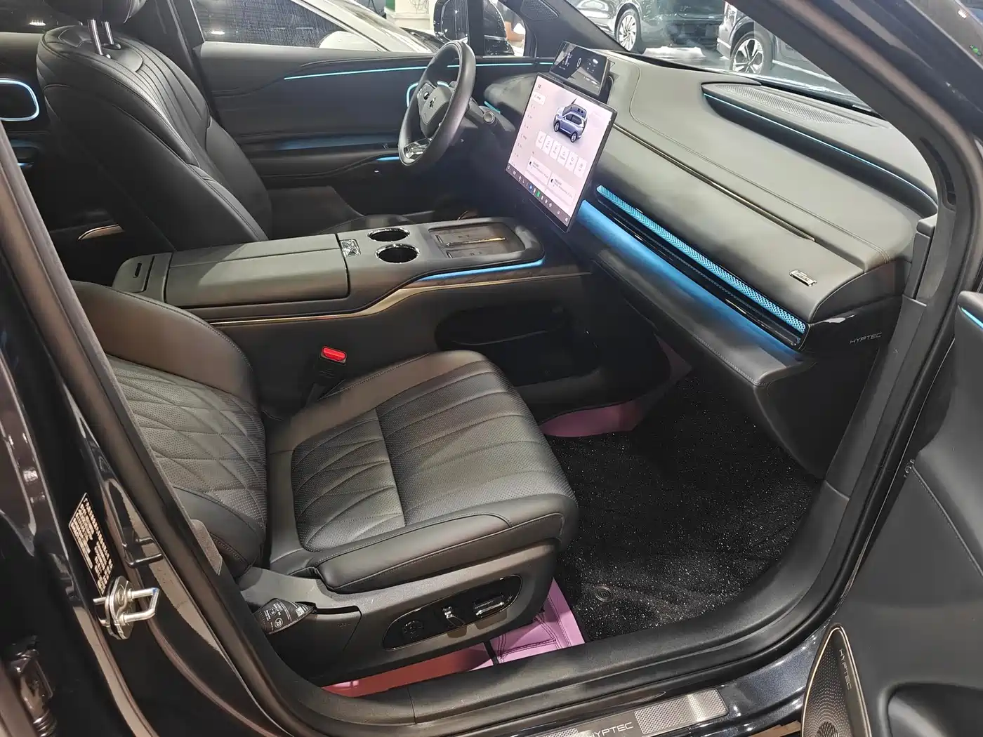 GAC Haobo Hyper HL 2025 700 Ultra 6-seater 4WD LiDAR Edition фото 16