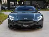 صورة 1 - Aston Martin DB11