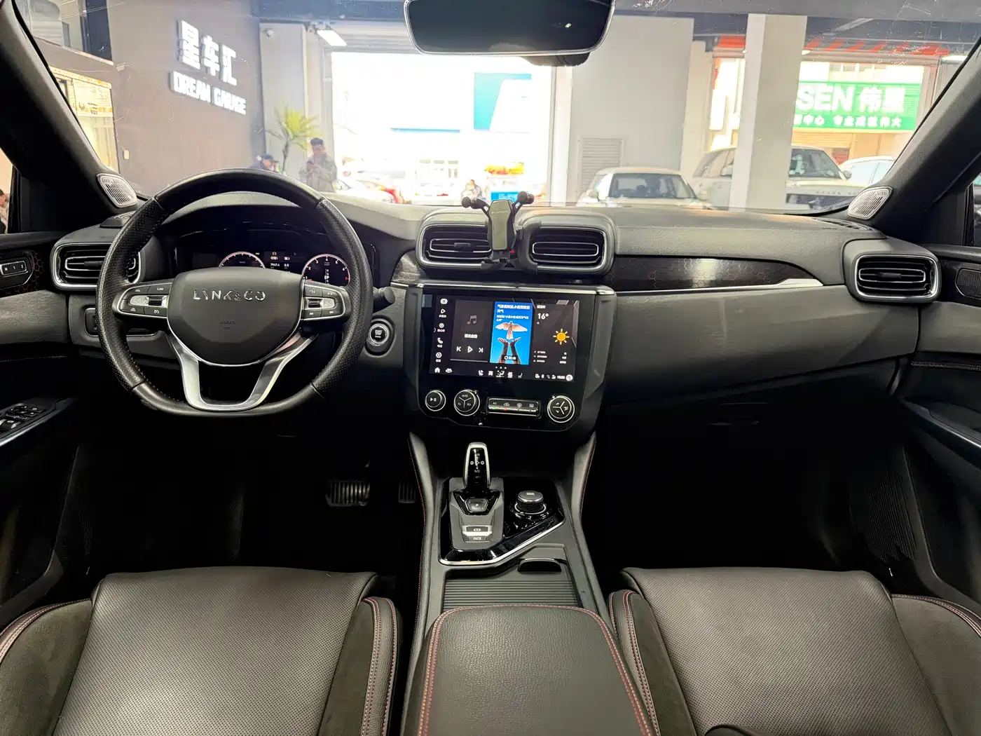 Lynk & Co 03 2019 2.0TD Auto Power Pro Version фото 6
