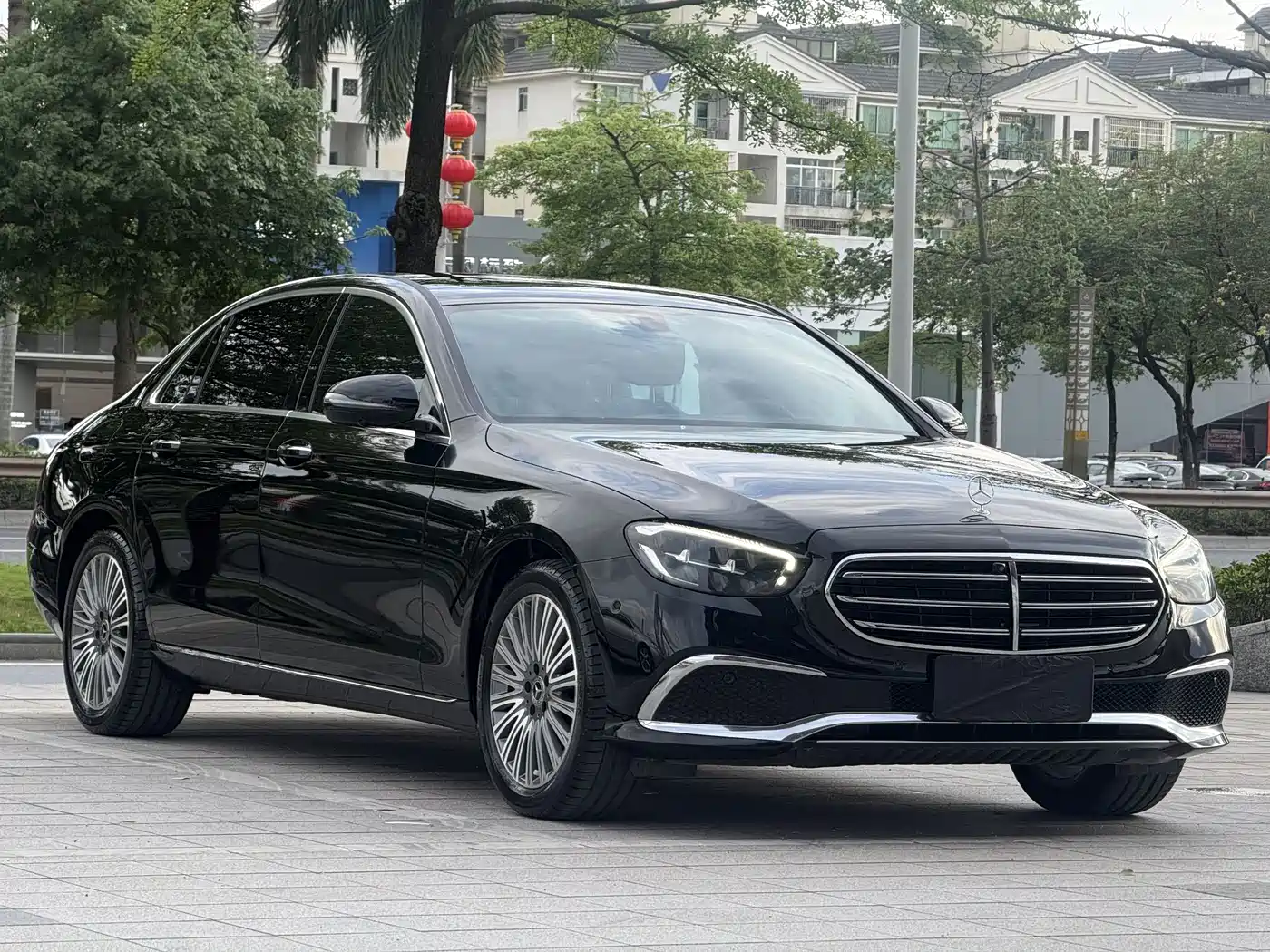 Mercedes-Benz E-Class 2021 E 300 L Luxury фото 3