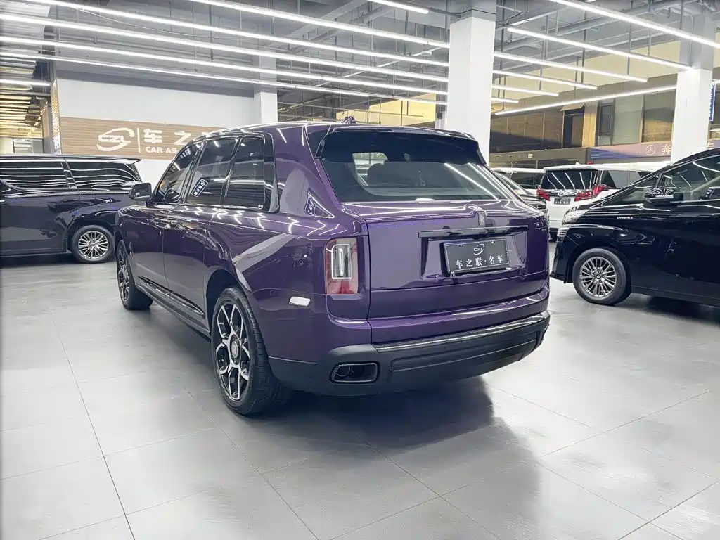 Rolls-Royce Cullinan 2023 2024 Black Badge