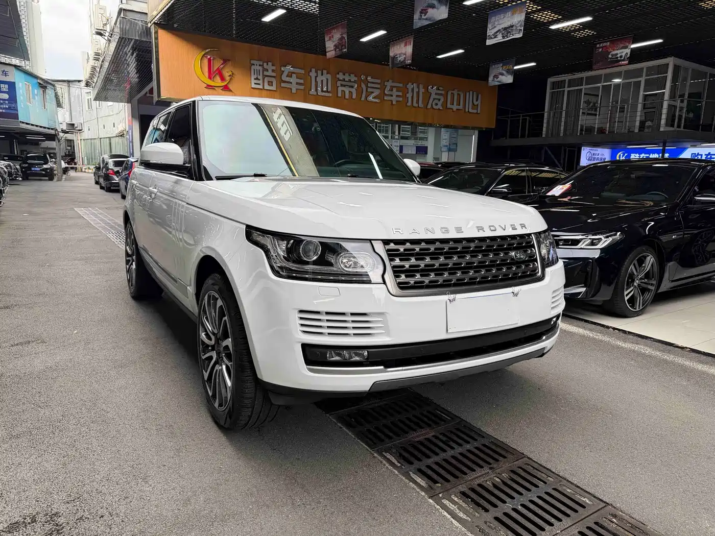 صورة 3 - Land Rover Range Rover