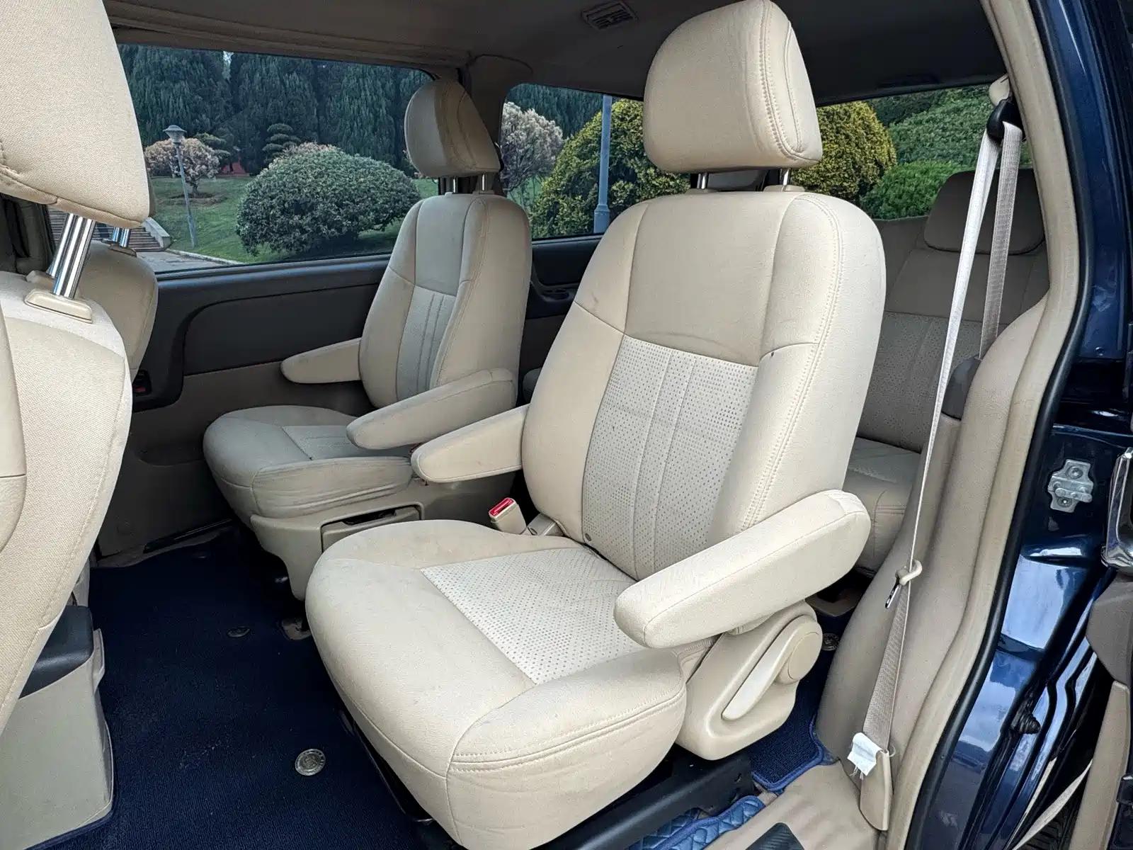 Photo 13 - Buick GL8