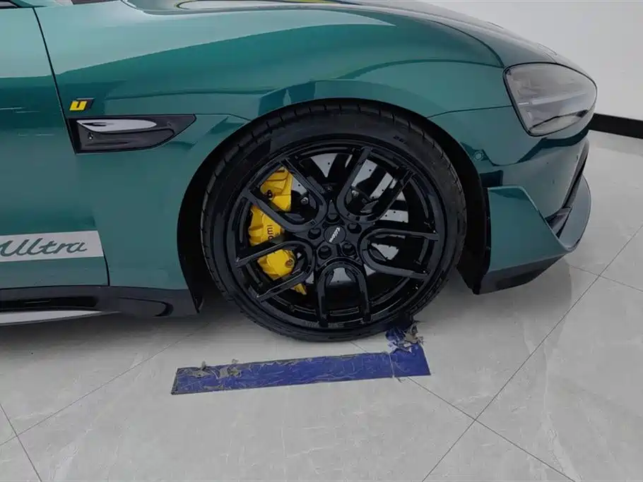 XIAOMI CAR XIAOMI SU7 ULTRA