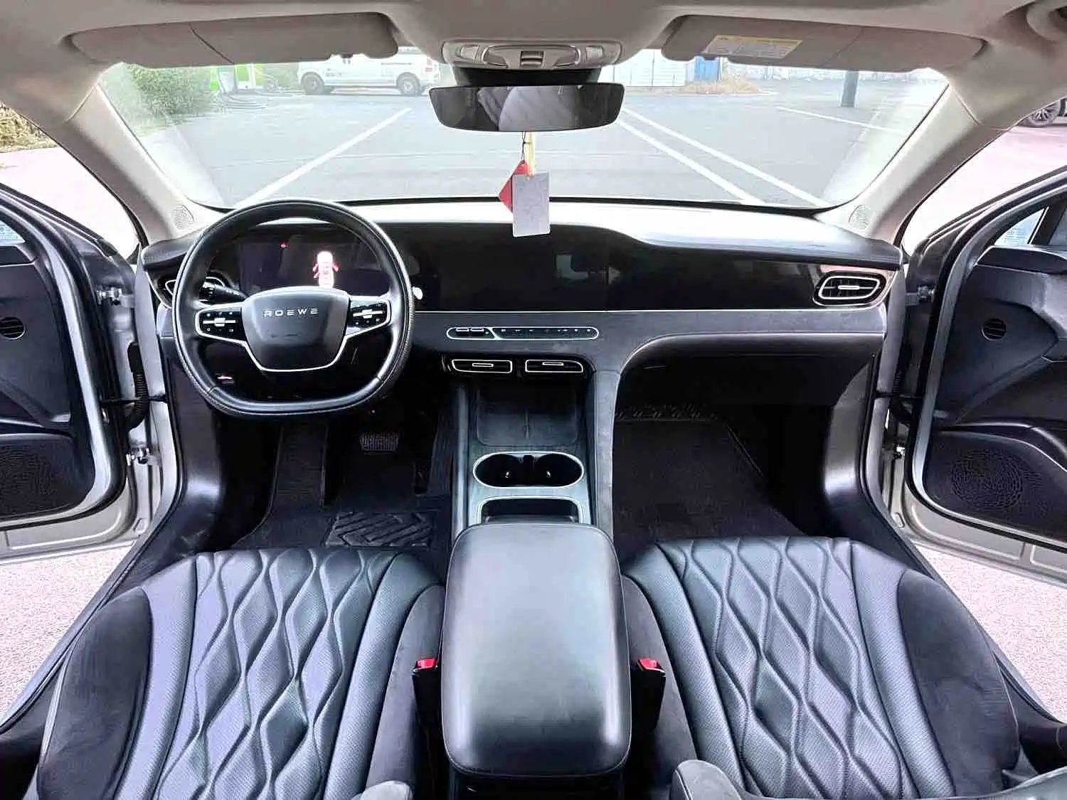 Фото 9 - Roewe D7