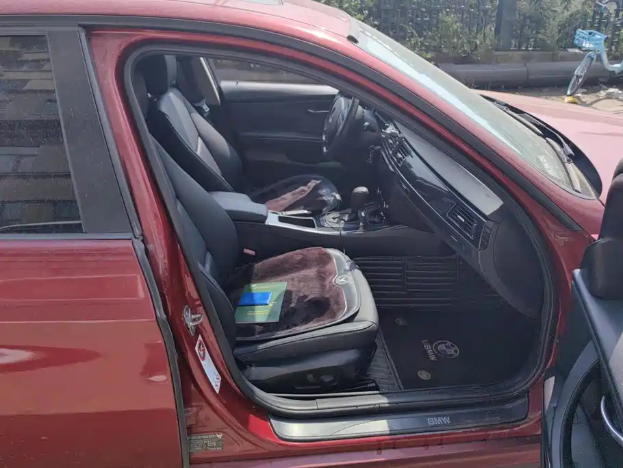 BMW 3 Series (Import) 2012 2012 318i Leading