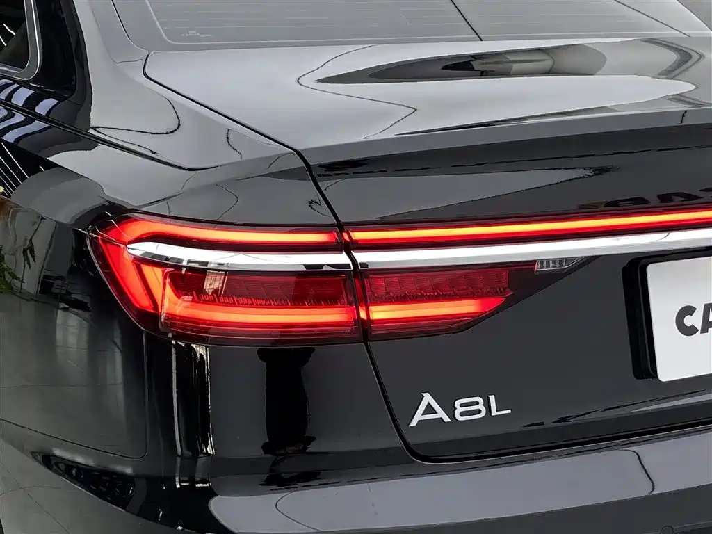 Audi A8 2019 Facelift Plus A8L 55 TFSI quattro Luxury фото 37