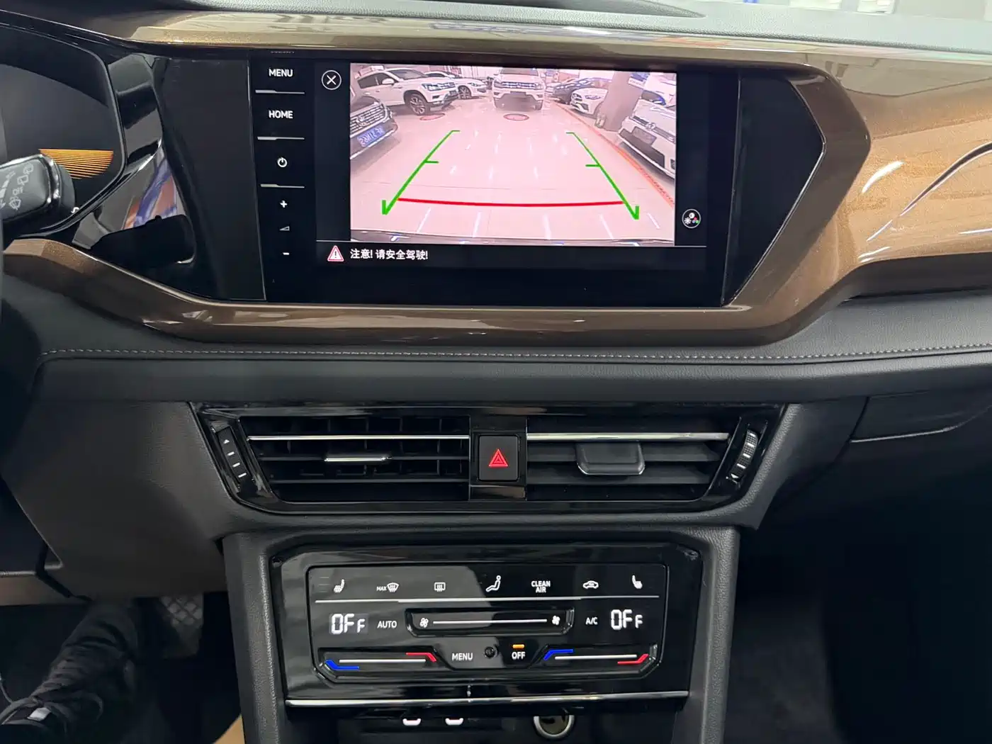 Volkswagen Tharu 2022 280TSI FWD Luxury Edition фото 9