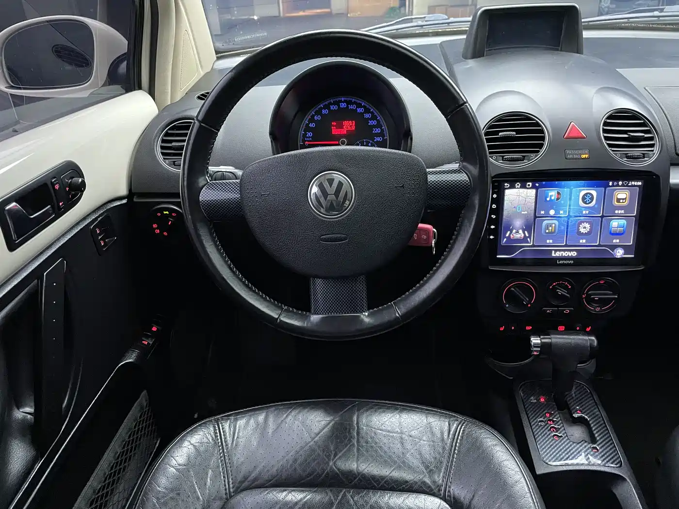 Volkswagen Beetle 2008 1.8T AT Luxury фото 20