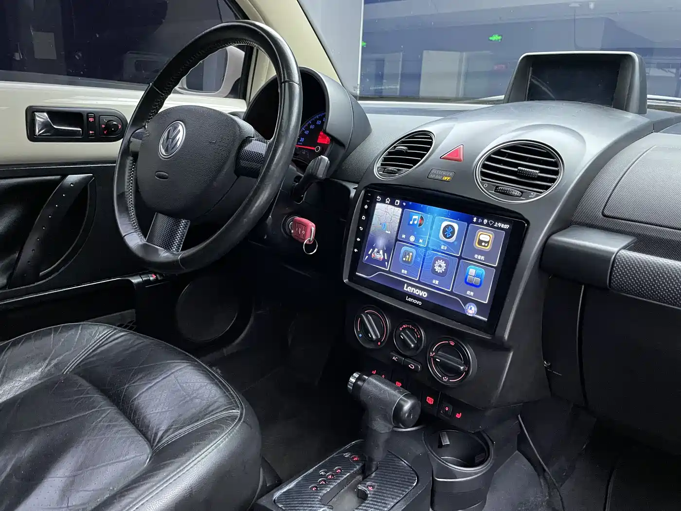 Volkswagen Beetle 2008 1.8T AT Luxury фото 19