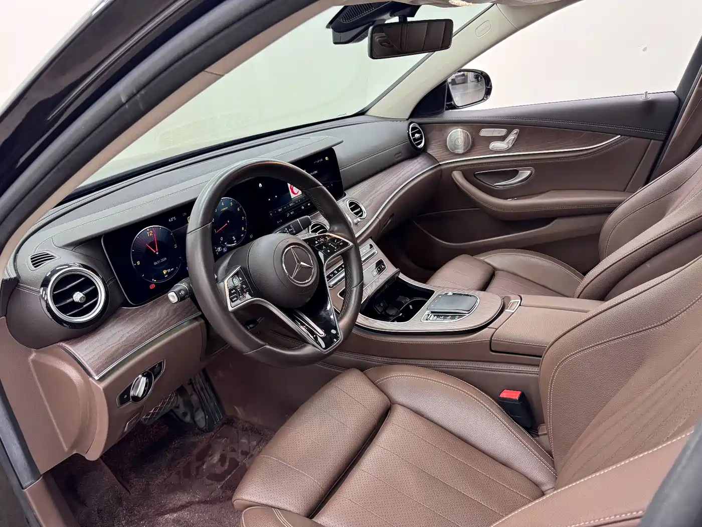 Mercedes-Benz E-Class 2022 E 300 L Luxury фото 10