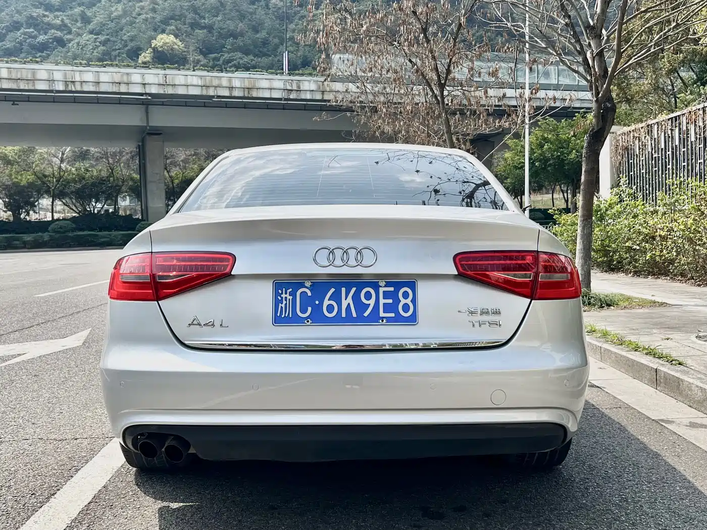 Audi A4L 2013 35 TFSI Automatic Comfort фото 20