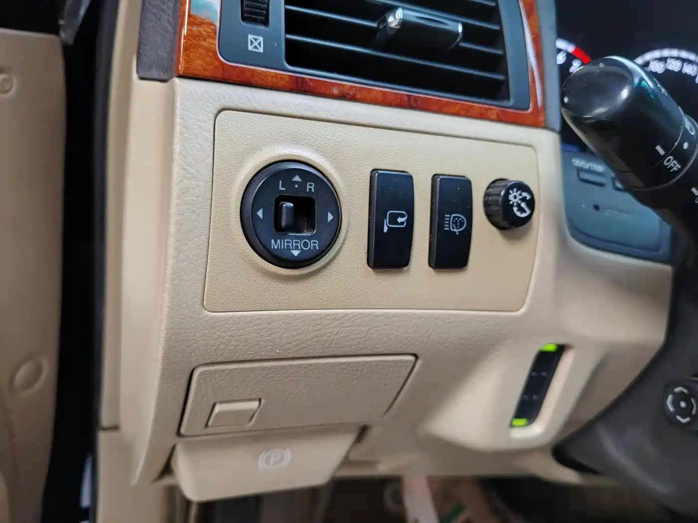 Toyota Crown 2005 Model 3.0L Royal Saloon фото 10
