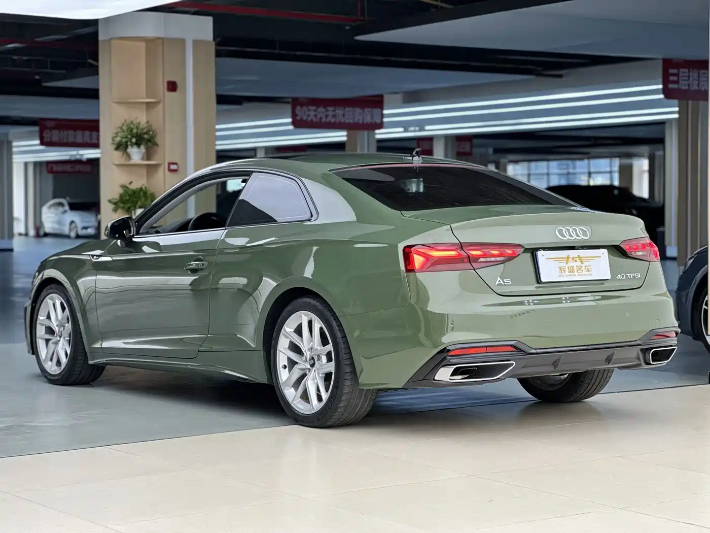 Фото 10 - Audi A5 (Import)