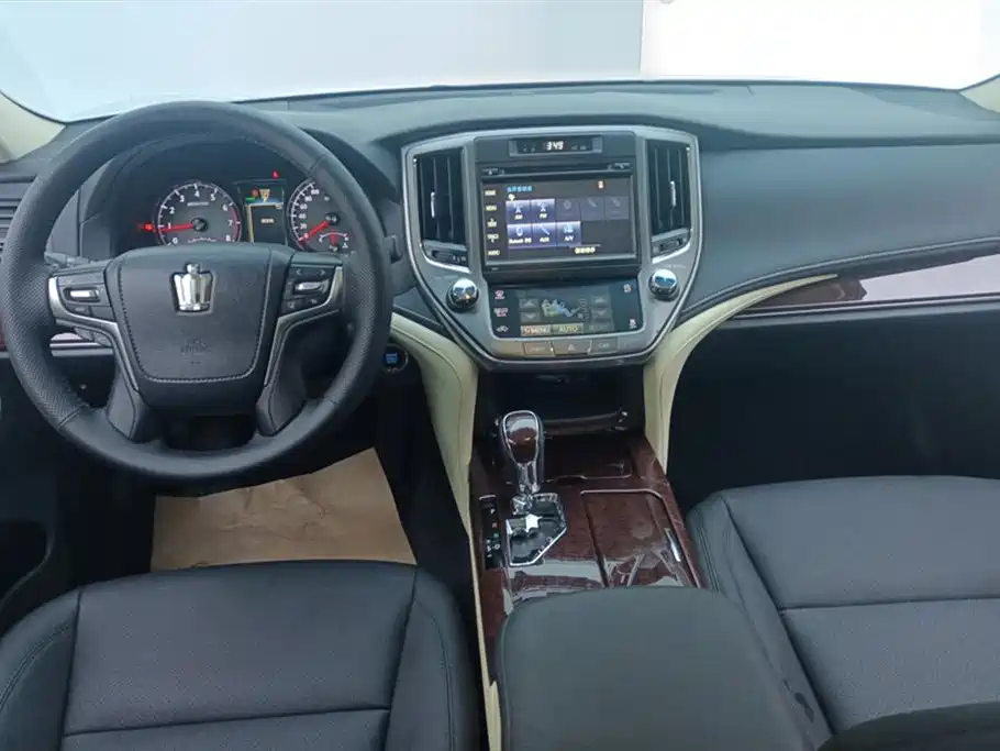 Toyota Crown 2018 2.0T Pioneer Edition фото 12