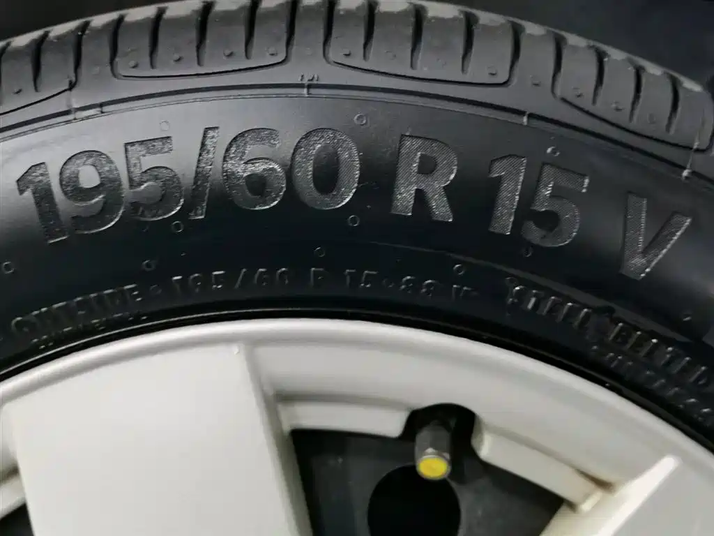 Фото 24 - BYD F3