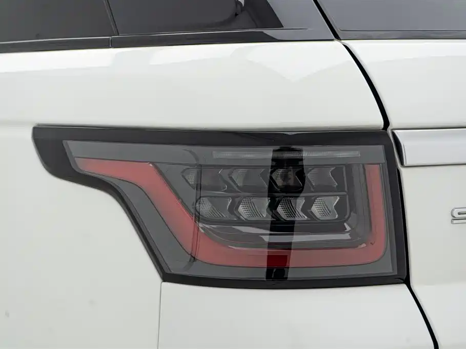 Land Rover Range Rover Sport 2015 3.0 SC V6 HSE фото 13