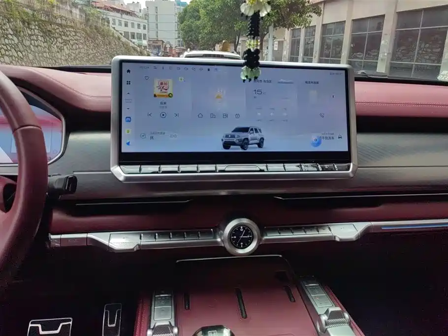 TANK TANK 700 NEW ENERGY