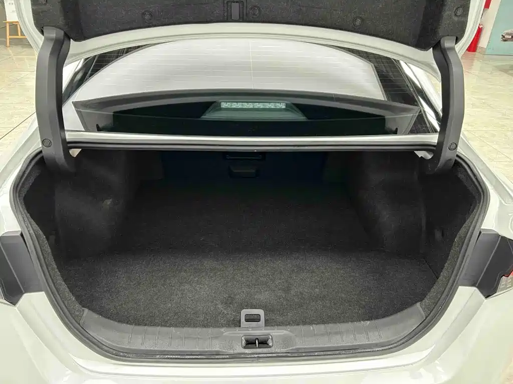 صورة 21 - Nissan Teana