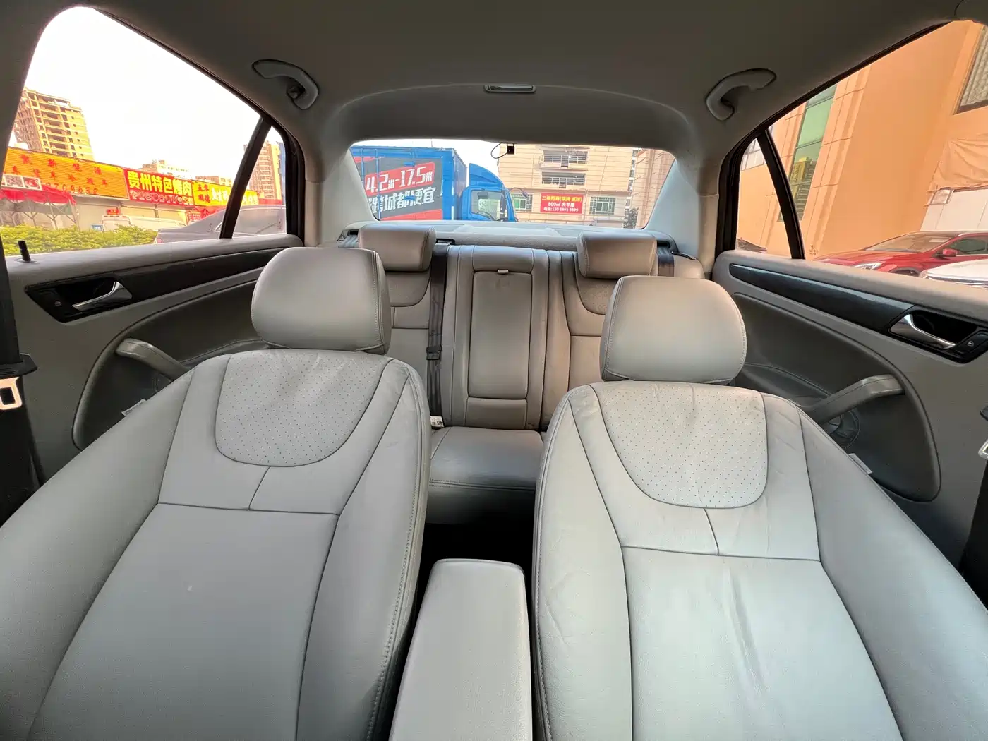 Volkswagen Bora 2013 2012 1.6L Automatic Luxury Model