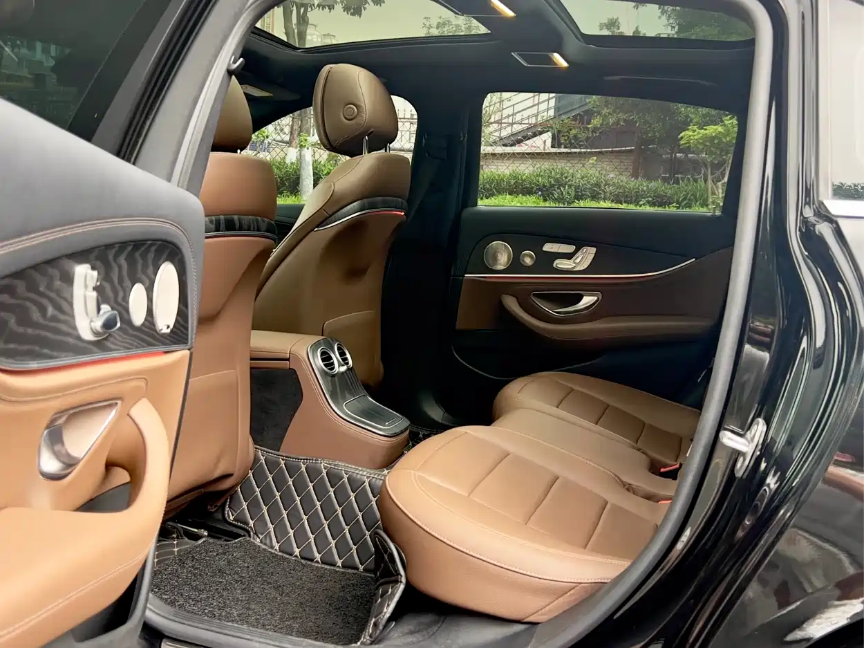 Mercedes-Benz E-Class 2022 Second Facelift E 300 L Sport Luxury фото 17