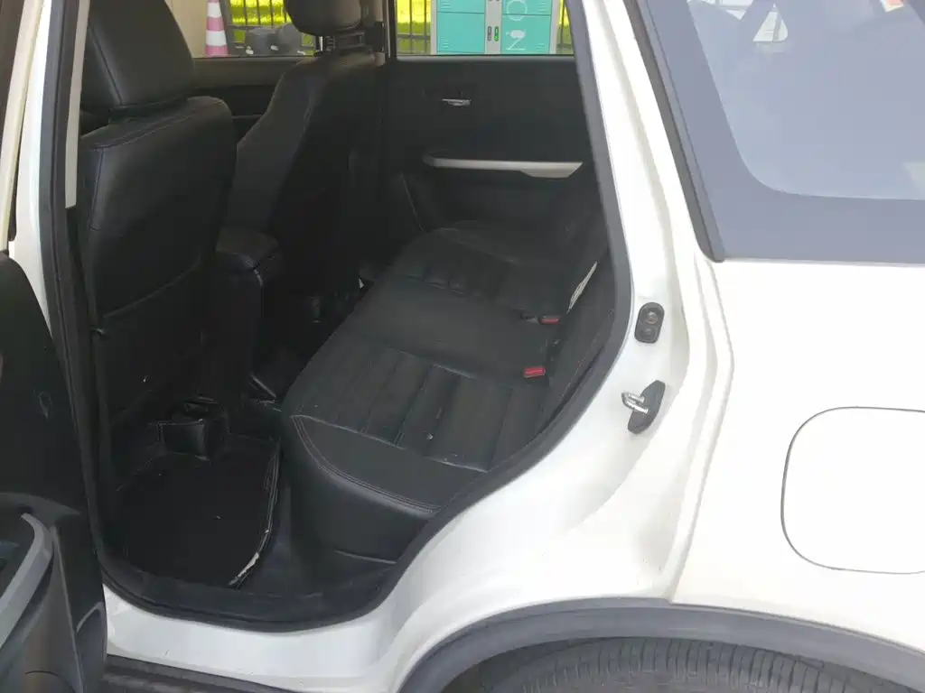 Suzuki Vitara 2016 2016 1.4T Manual 2WD Luxury Model