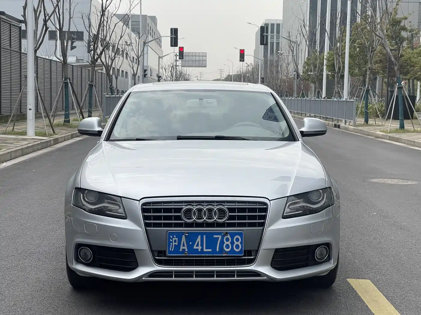 Audi A4L 2010 2.0 TFSI Technology фото 2