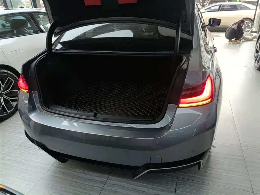 BMW i3 2022 eDrive 35 L фото 19