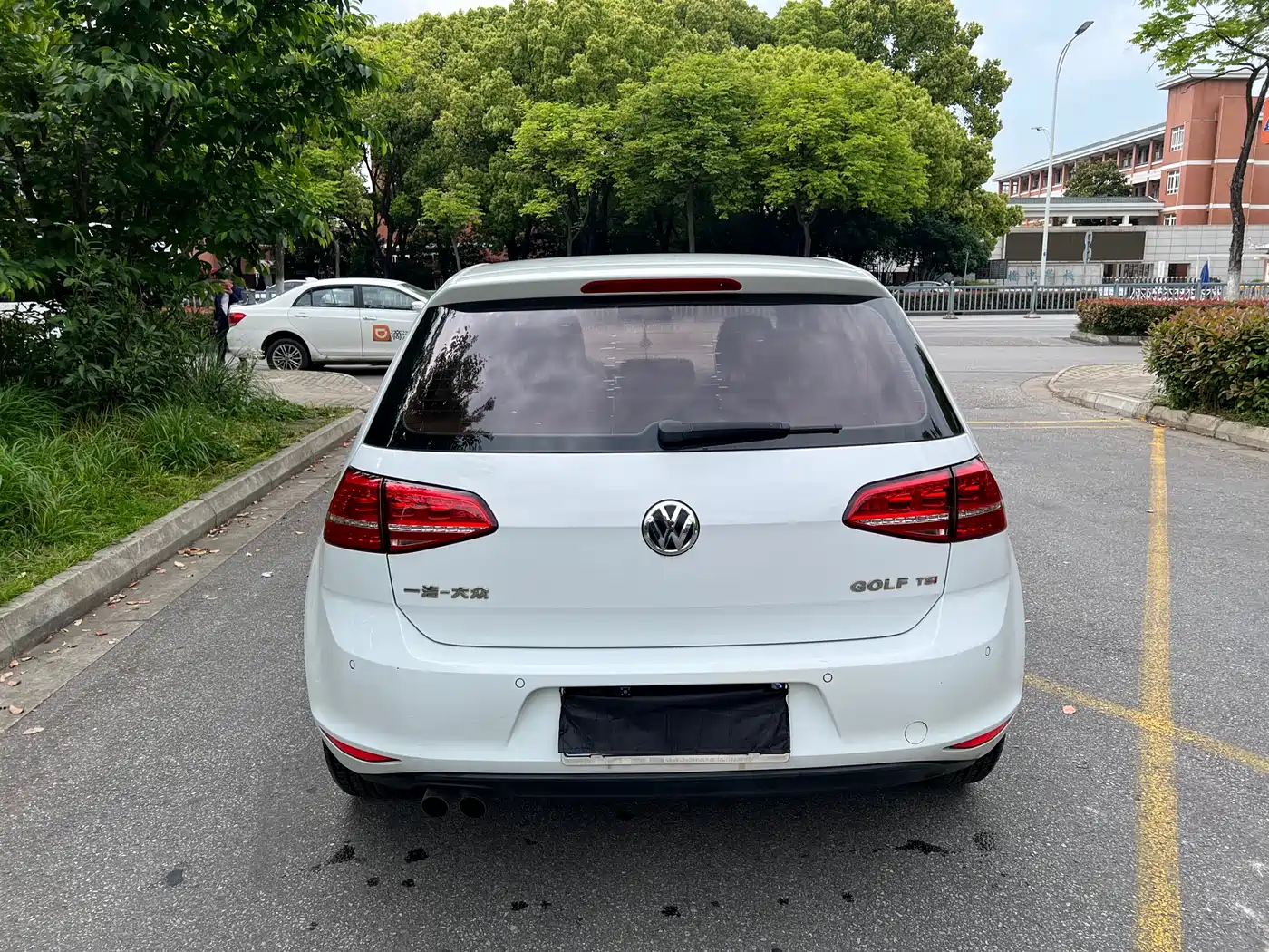 Volkswagen Golf 2015 1.4TSI Automatic Comfort фото 6