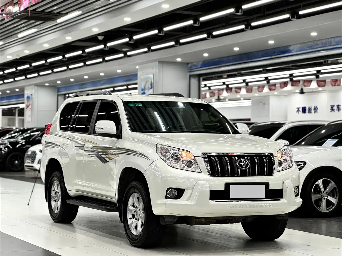 Toyota Prado (Import) фото 3