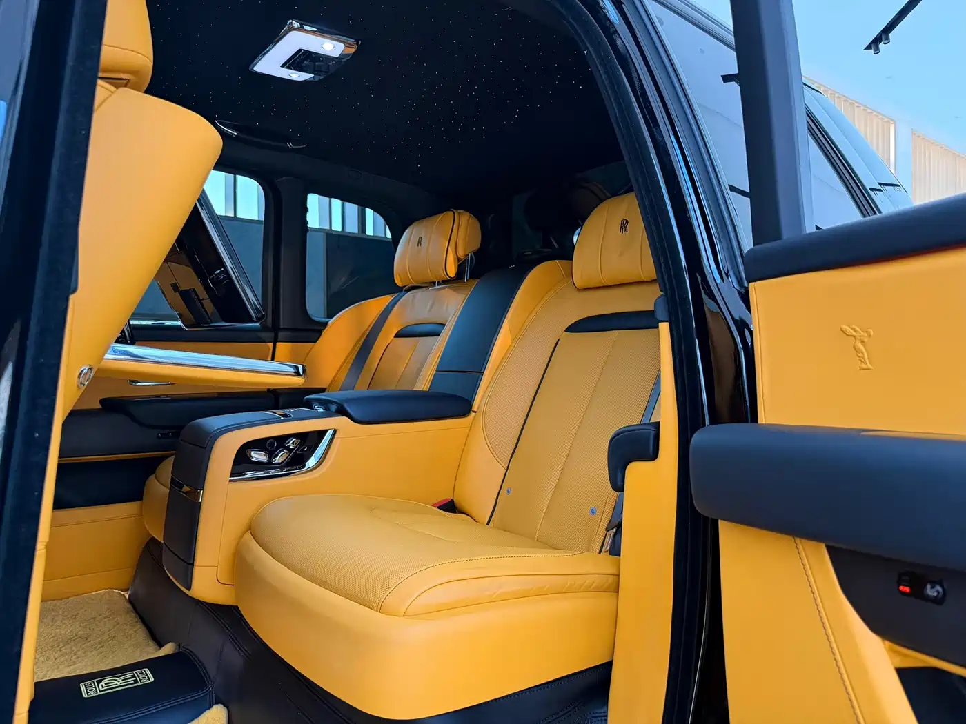Rolls-Royce Cullinan 2023 2024 4-Seater