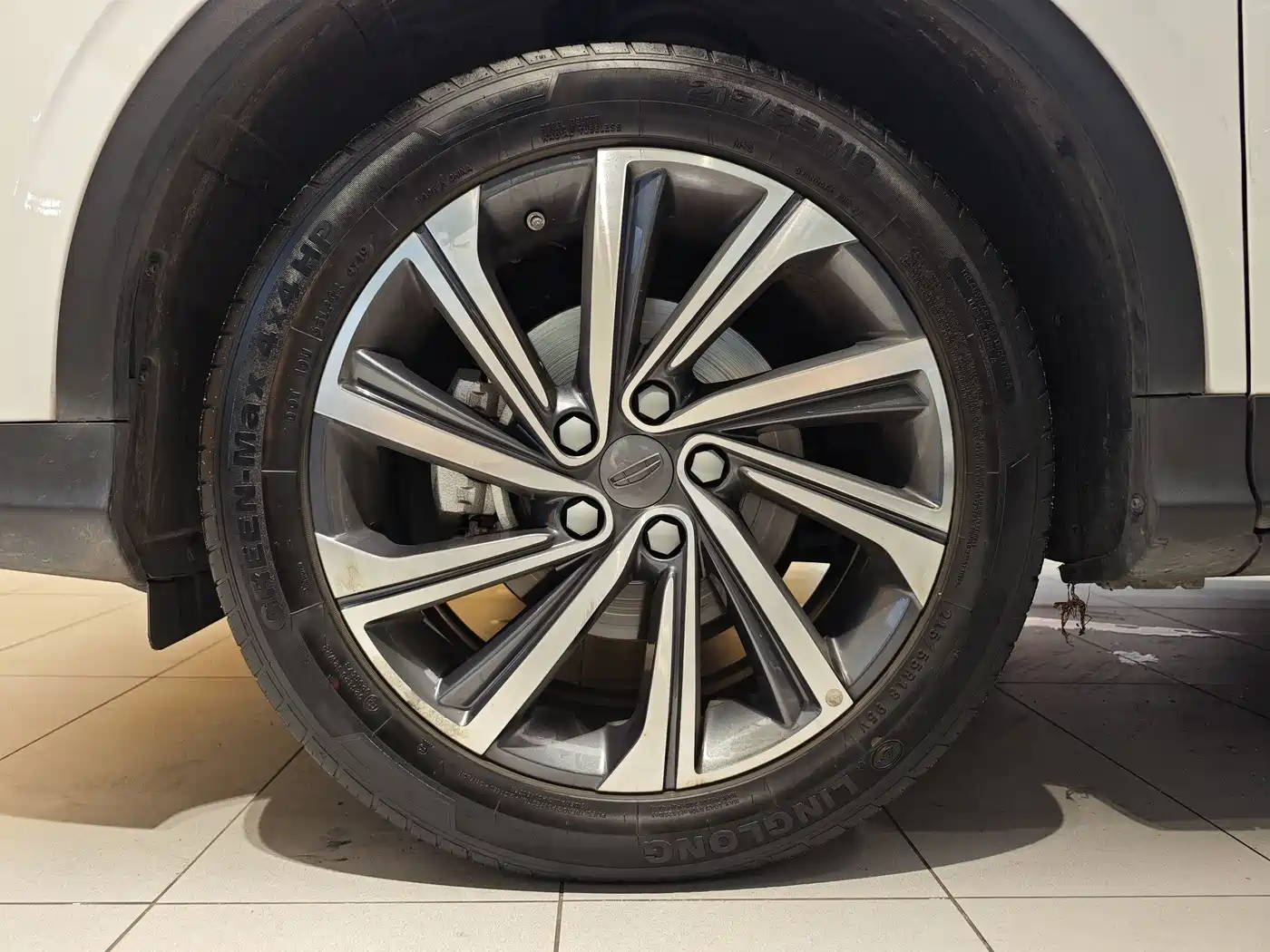 GEELY AUTOMOBILE BINYUE