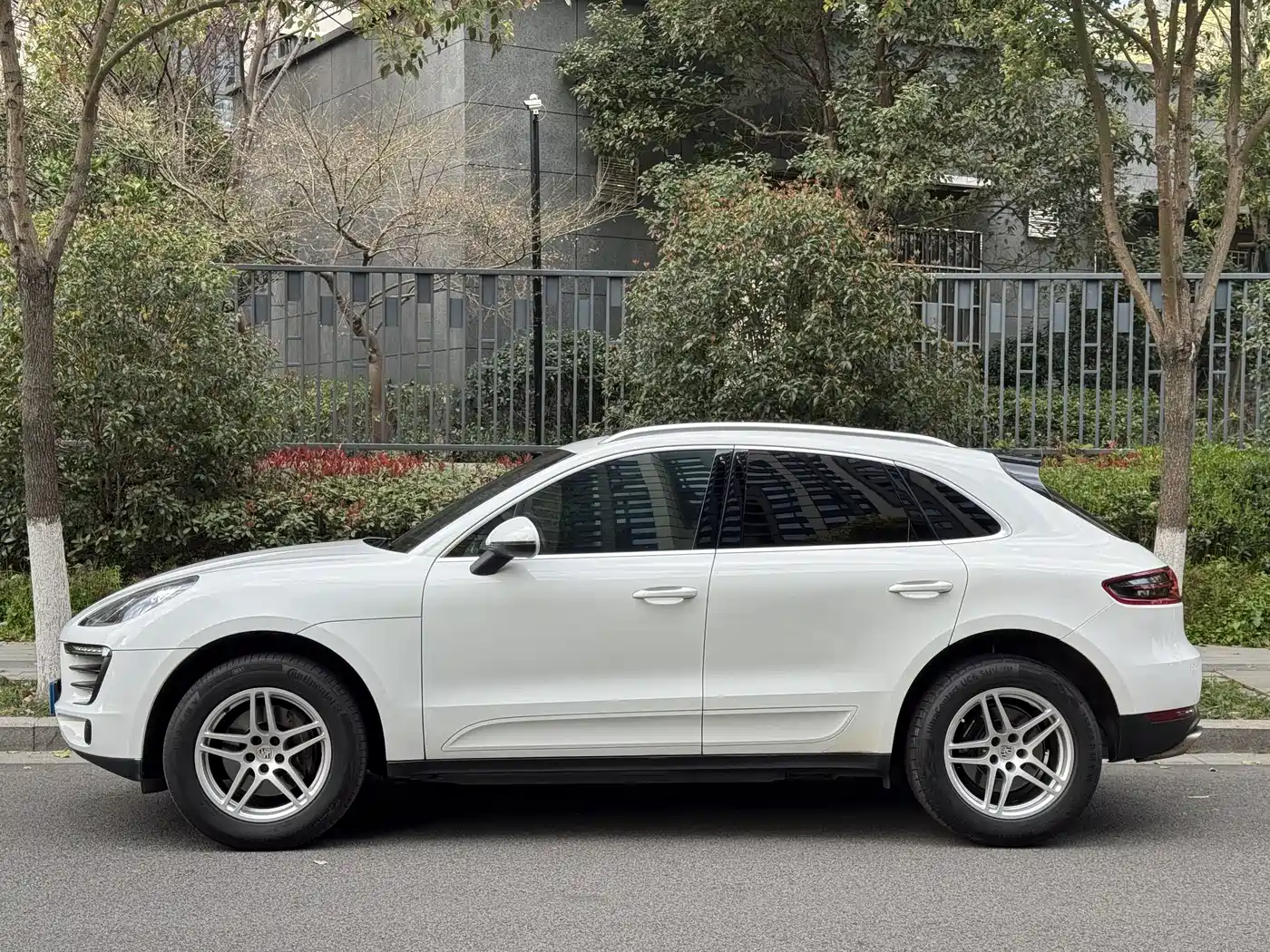 Porsche Macan 2016 Macan 2.0T фото 3