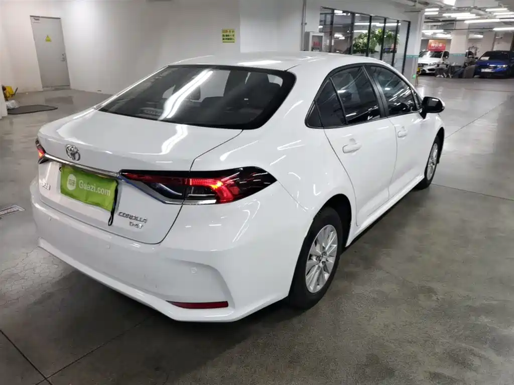 Toyota Corolla 2022 1.2T S-CVT Pioneer PLUS Edition фото 7