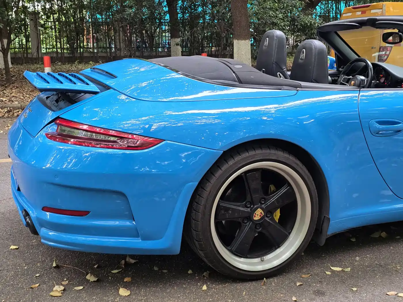Porsche 911 2006 Carrera Cabriolet AT 3.6L фото 7
