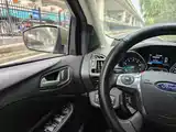 Фото 18 - Ford Kuga