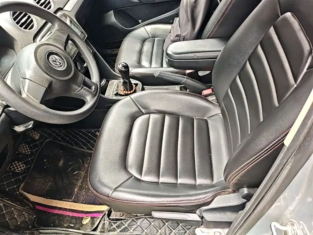 Volkswagen Jetta 2015 1.6L Manual Comfort фото 15