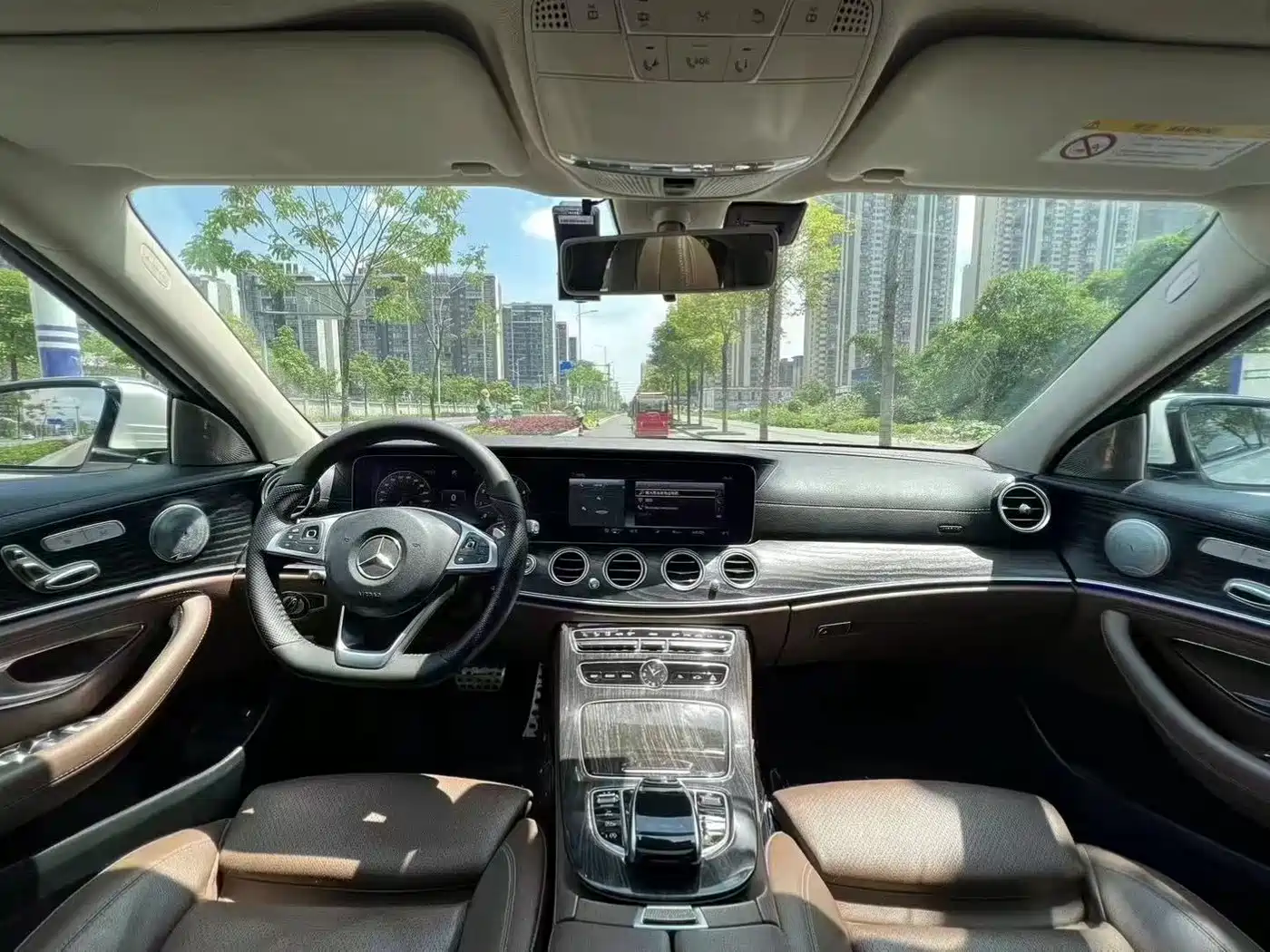 Mercedes-Benz E-Class 2017 E 200 L 4MATIC фото 8