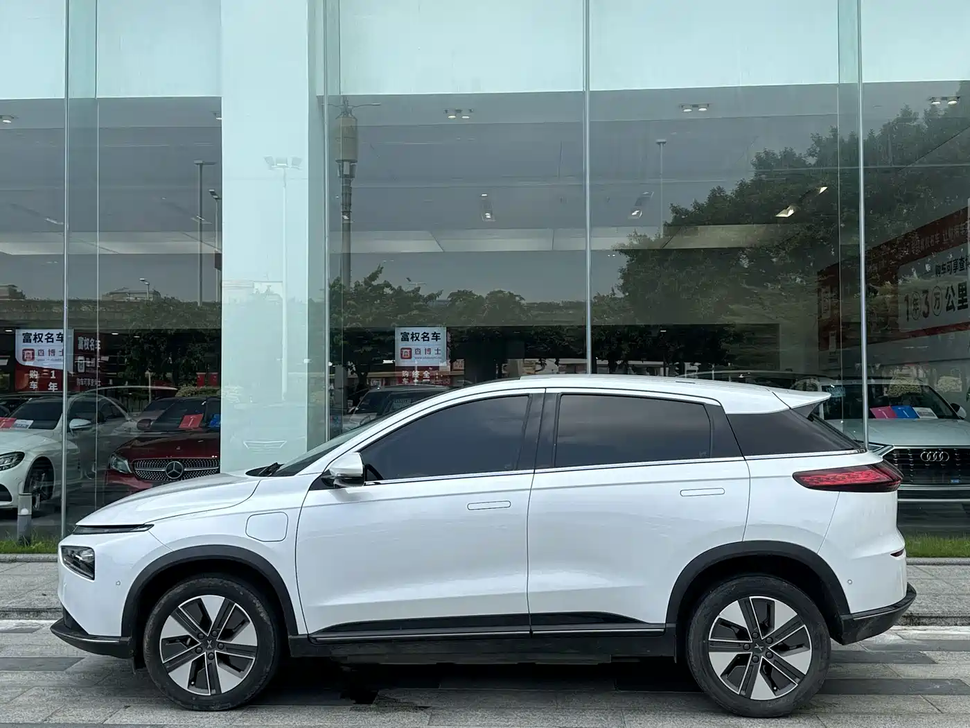 Фото 3 - XPeng G3