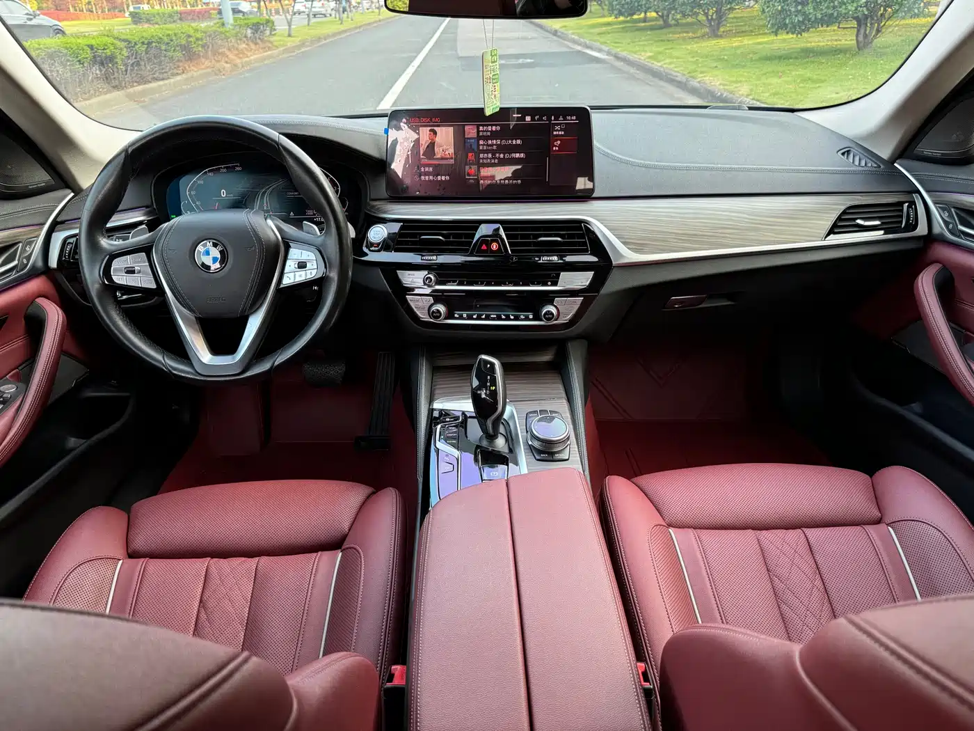 BMW 5 Series 2021 530Li Premium M Sport Package фото 6