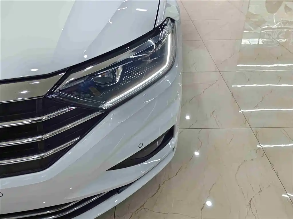Volkswagen Sagitar 2022 280TSI DSG Surpassing Edition фото 7