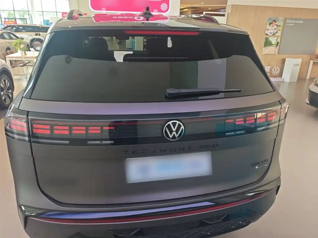Volkswagen Teramont 2025 Teramont Pro 450TSI 4WD Summit Edition фото 6