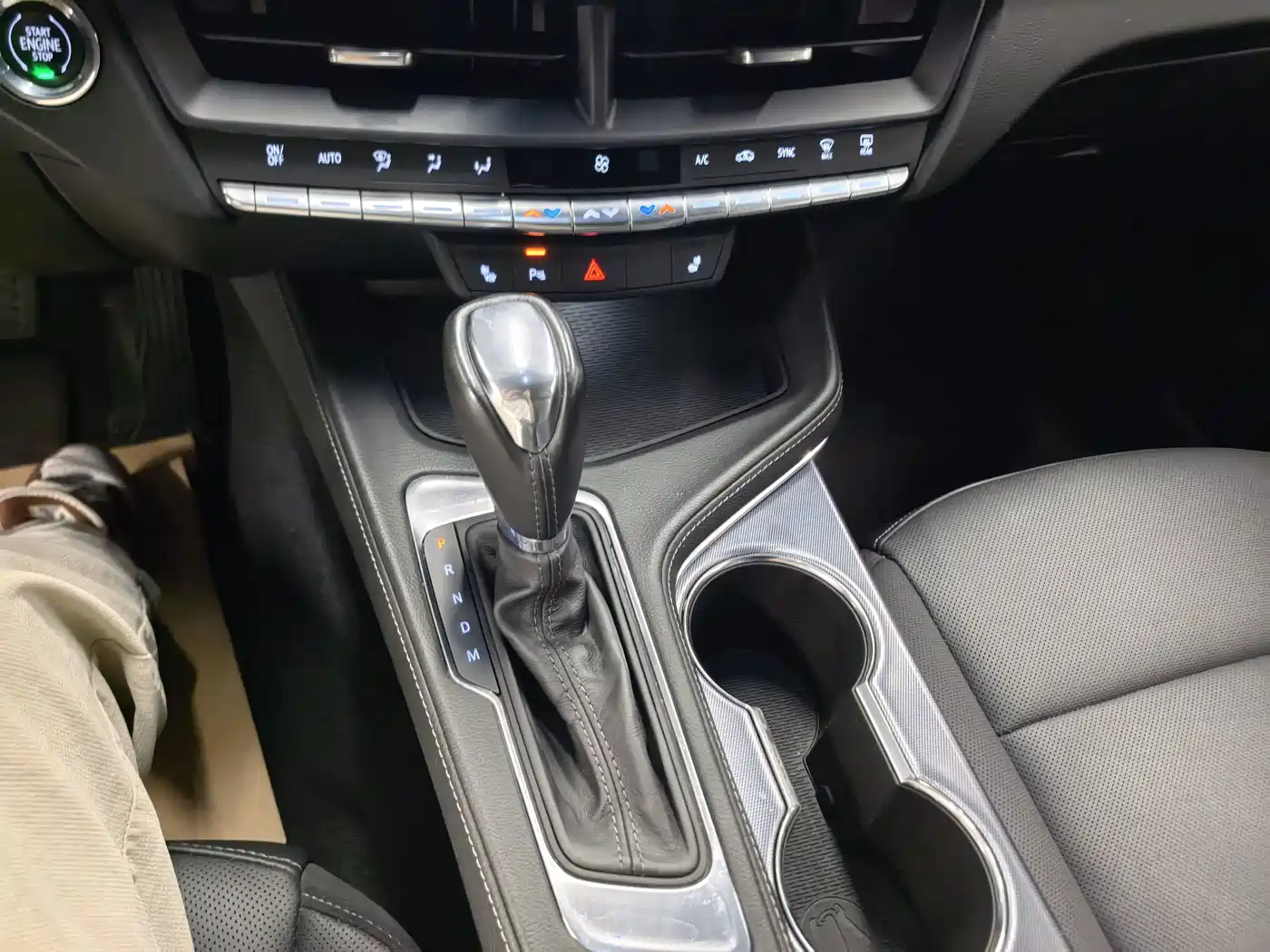 Cadillac CT4 2022 2022 28T Luxury Model
