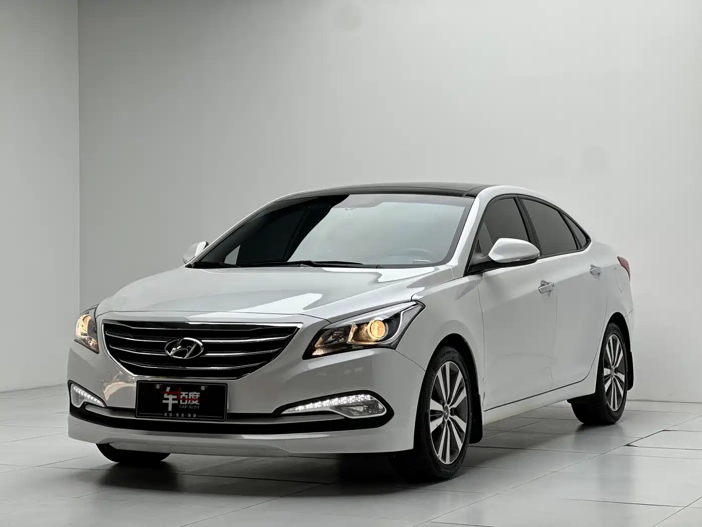 HYUNDAI NAME PICTURE