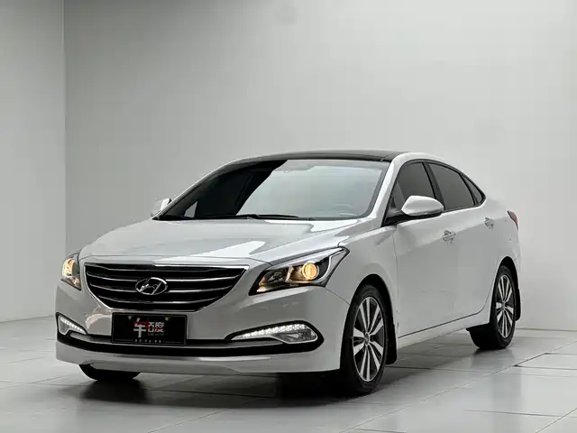 hyundai name-picture